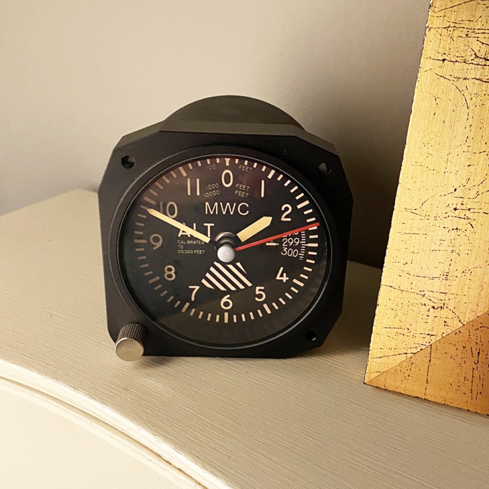 Small Altimeter Desk Clock Black